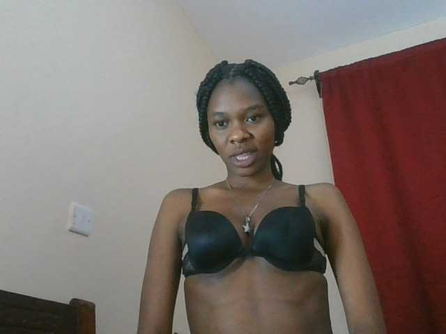 Zulfal07 live cam on BongaCams