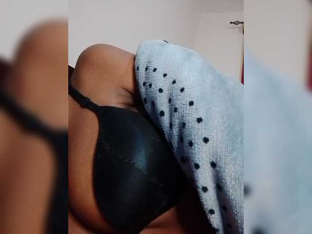 Zulfal07 live cam on BongaCams