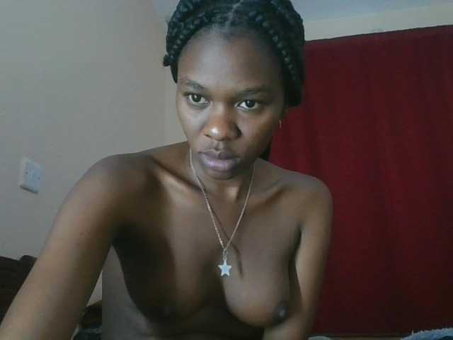 Zulfal07 live cam on BongaCams