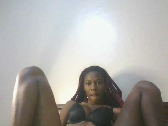 Zulfal07 live cam on BongaCams