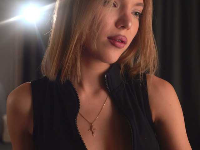 justforfunnn live cam on BongaCams