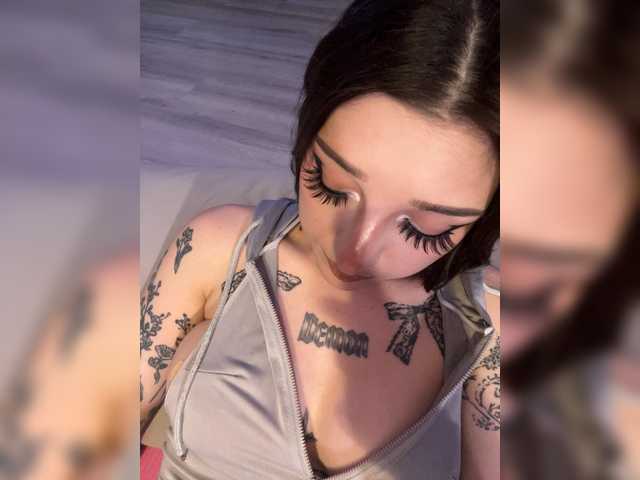 Murmur33 live webcam show