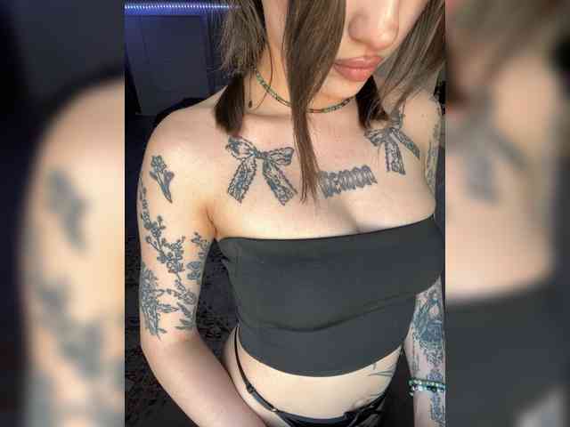 Murmur33 Live Webcam on BongaCams
