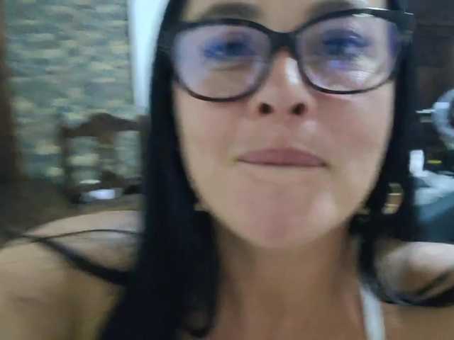 WildEstateSinners live cam on BongaCams
