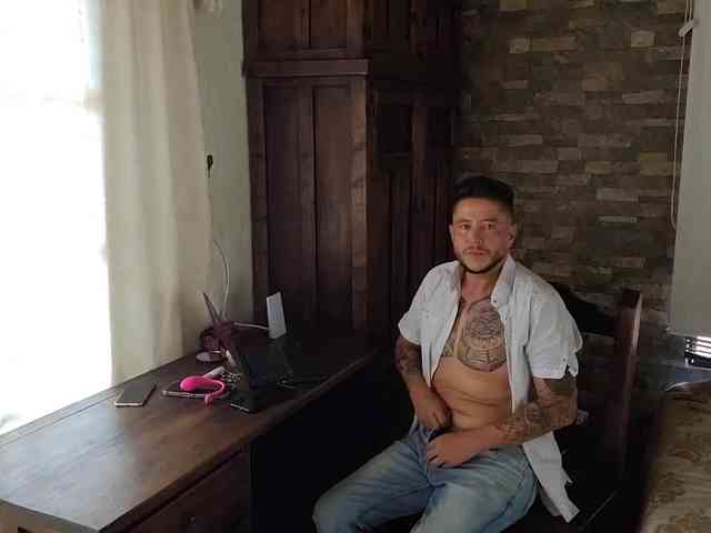 WildEstateSinners webcam