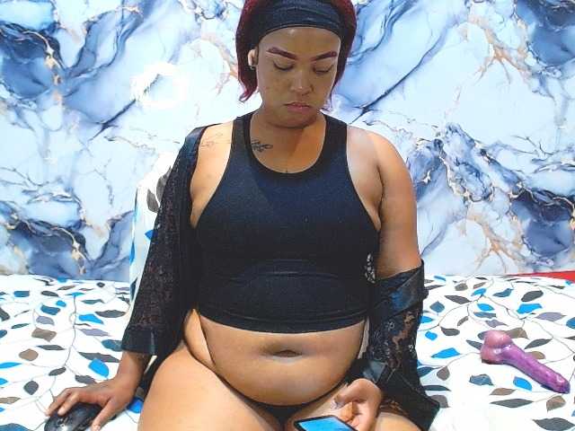 SativaXXX1 live cam on BongaCams