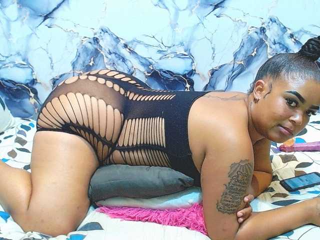 SativaXXX1 live cam on BongaCams