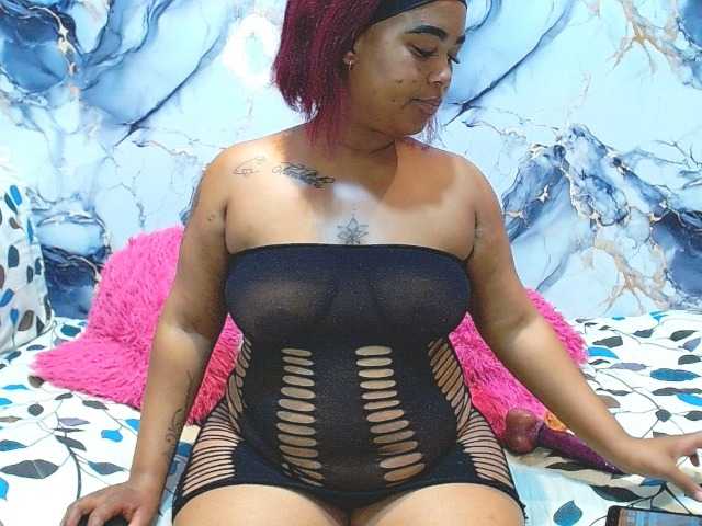 SativaXXX1 live cam on BongaCams
