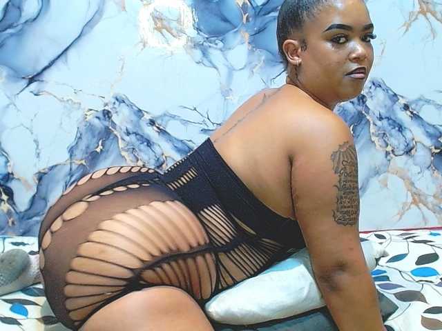 SativaXXX1 live cam on BongaCams