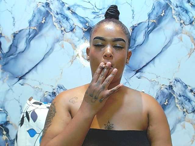 SativaXXX1 live cam on BongaCams