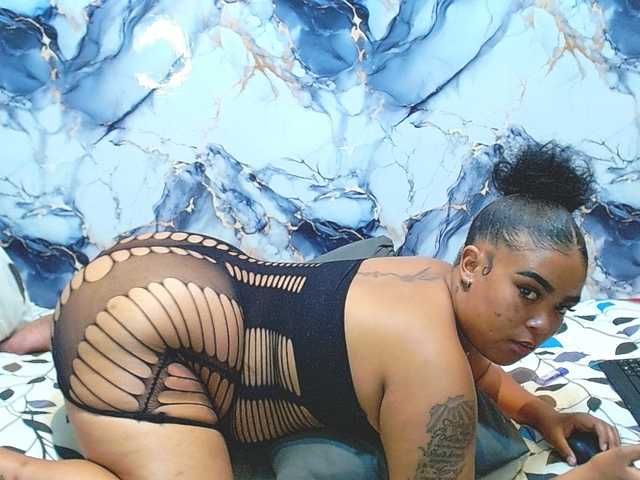 SativaXXX1 live cam on BongaCams