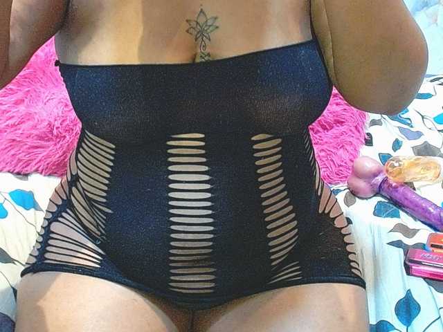 SativaXXX1 live cam on BongaCams