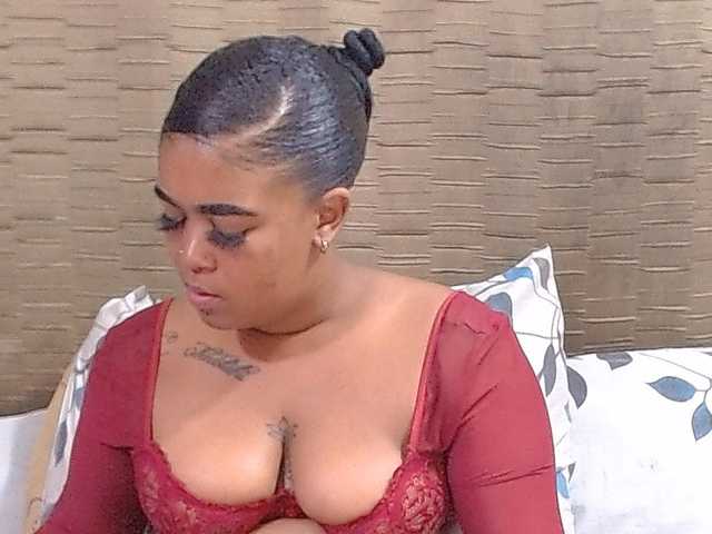 SativaXXX1 live cam on BongaCams
