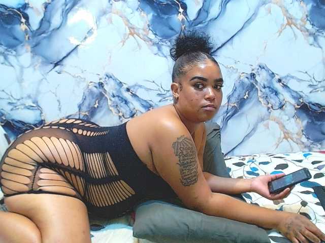 SativaXXX1 live cam on BongaCams