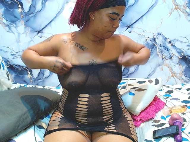 SativaXXX1 live cam on BongaCams