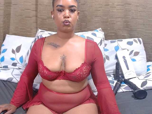 SativaXXX1 live cam on BongaCams