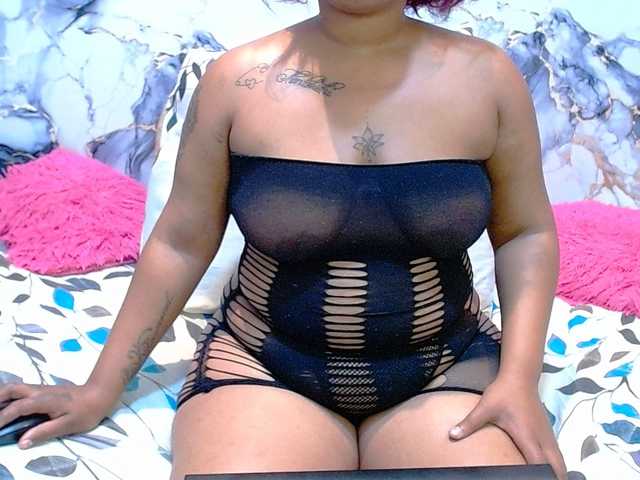 SativaXXX1 live webcam show