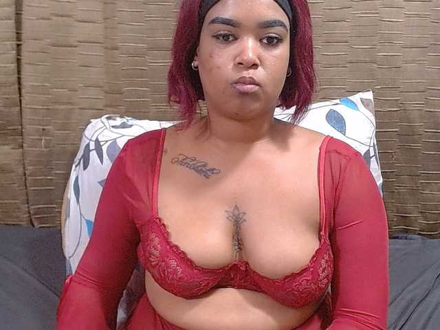 SativaXXX1 live cam on BongaCams