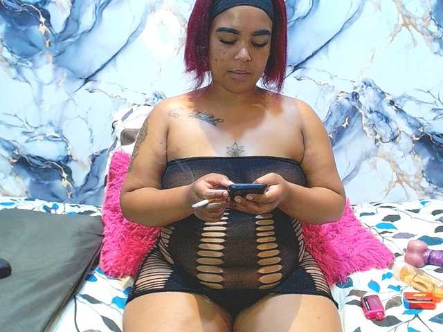 SativaXXX1 live cam on BongaCams