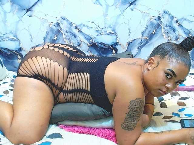 SativaXXX1 live webcam show