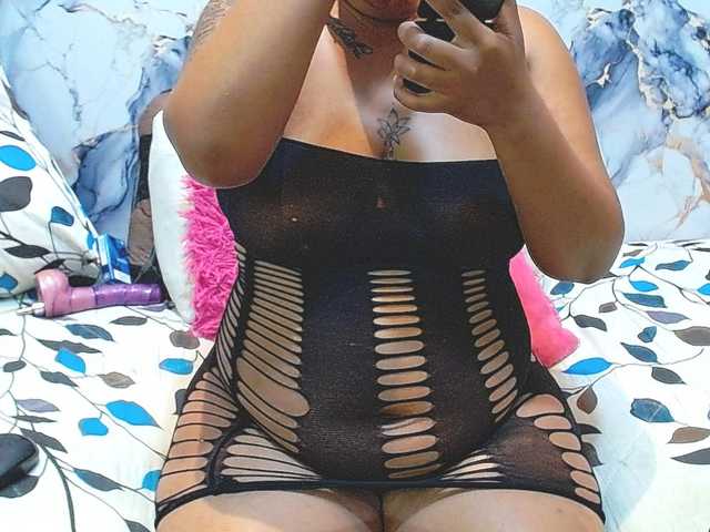 SativaXXX1 live cam on BongaCams