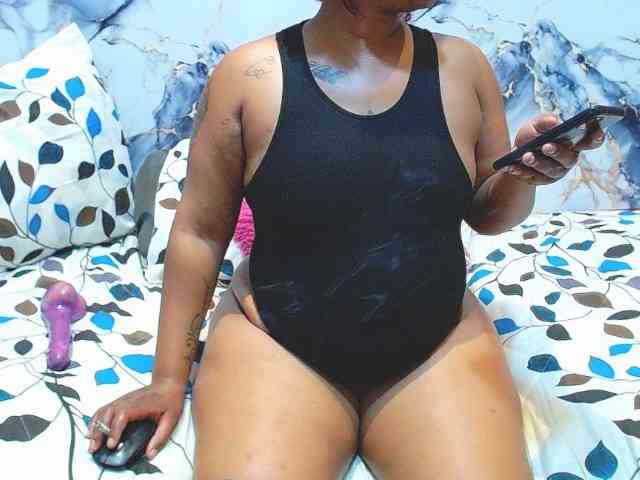 SativaXXX1 webcam