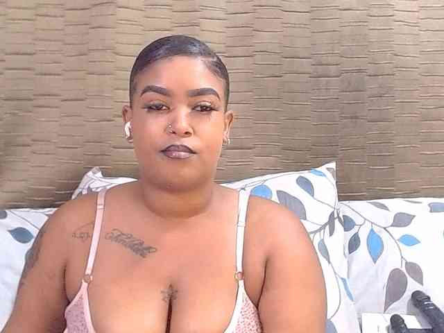 SativaXXX1 webcam
