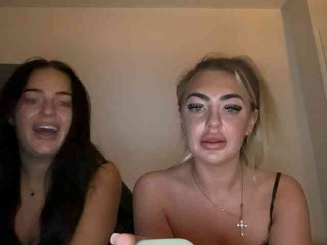 Blondexbrunette1