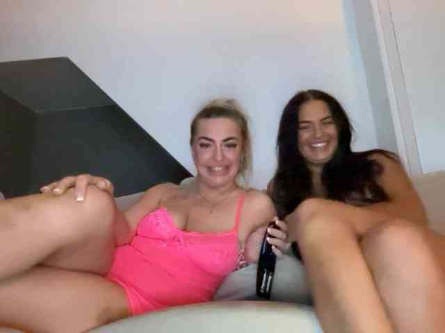 Blondexbrunette1 Blondexbrunette1