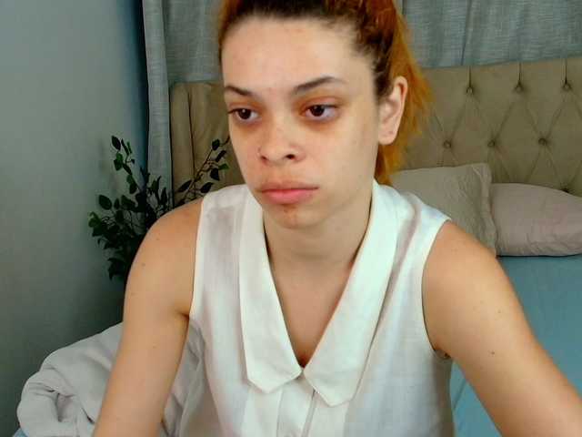 SkySparkle live cam on BongaCams