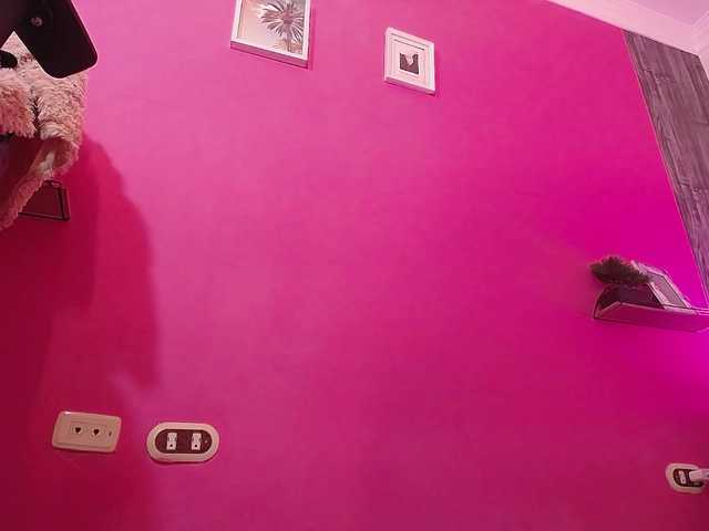 fantasycurvyhot1 live webcam show