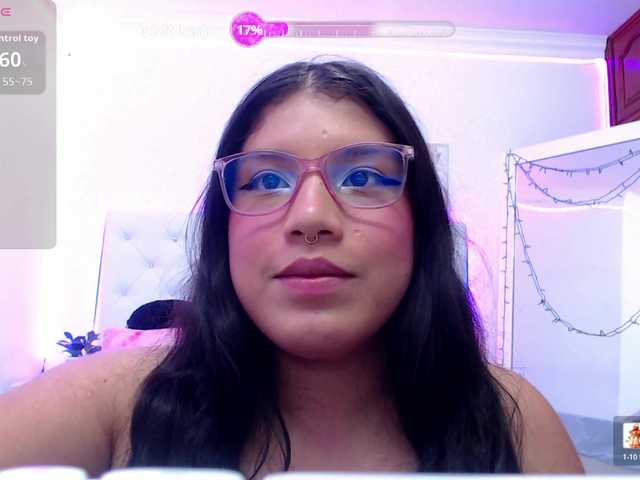 fantasycurvyhot1 live webcam show