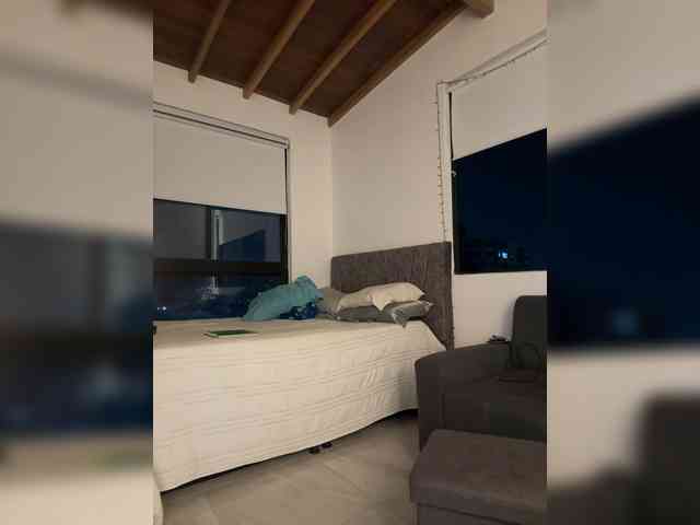 missfanny1's live room