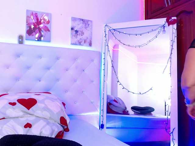 queendesiree live sex show