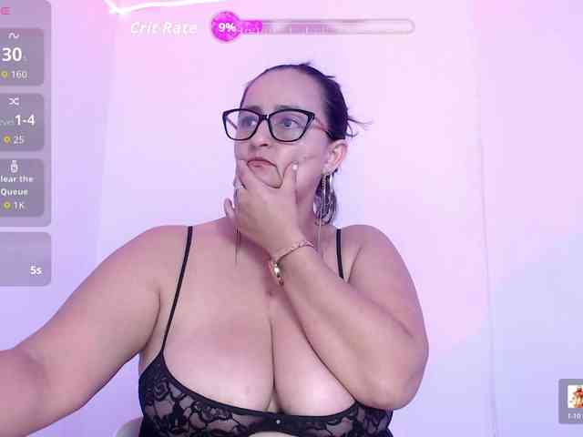 Модель: queendesiree