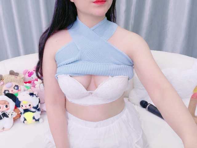 Lylybaby live cam on BongaCams