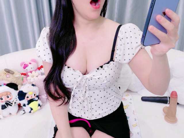 Lylybaby live cam on BongaCams
