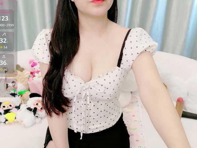 Lylybaby live cam on BongaCams