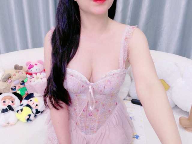 Lylybaby live cam on BongaCams