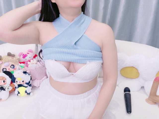 Lylybaby live cam on BongaCams