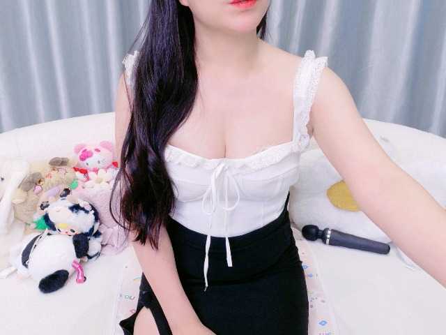 Lylybaby live cam on BongaCams