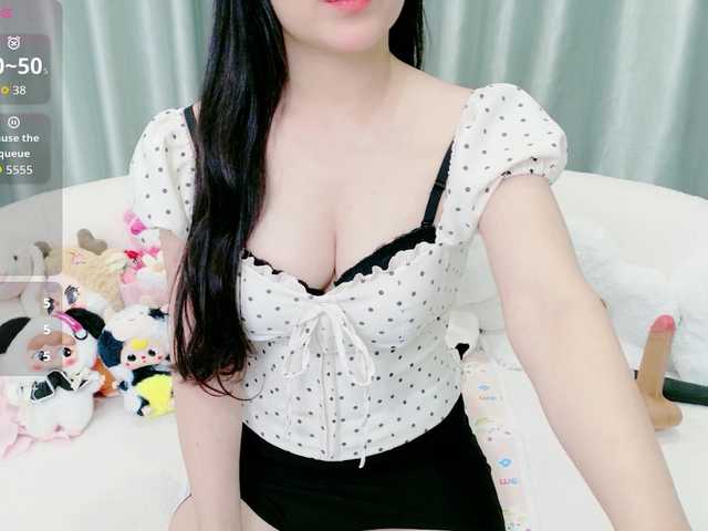 Lylybaby live cam on BongaCams