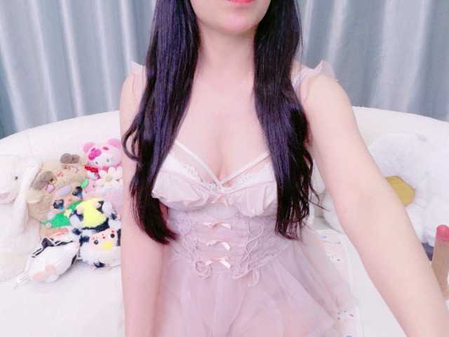 Lylybaby live cam on BongaCams