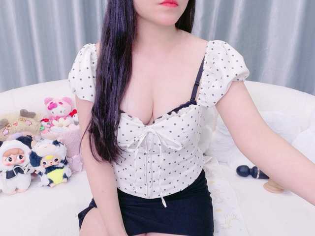 Lylybaby live cam on BongaCams