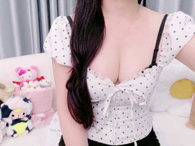 Lylybaby live cam on BongaCams