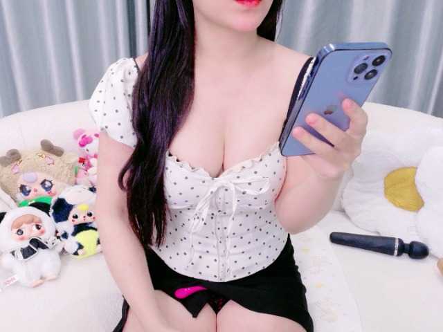 Lylybaby live cam on BongaCams