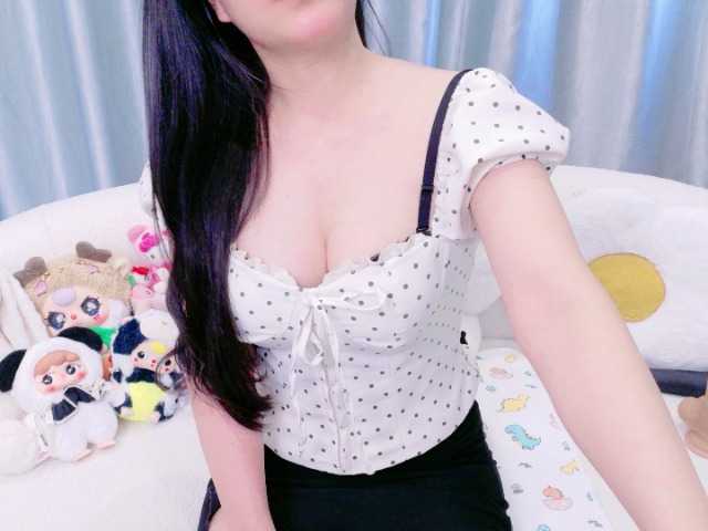 Lylybaby live cam on BongaCams