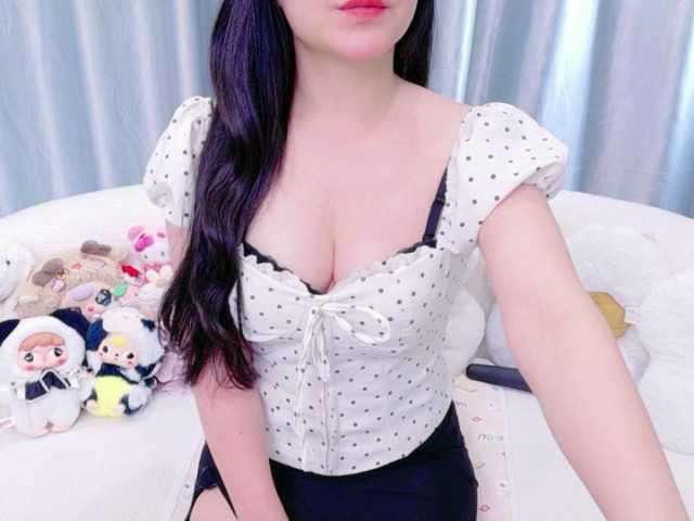 Lylybaby live cam on BongaCams