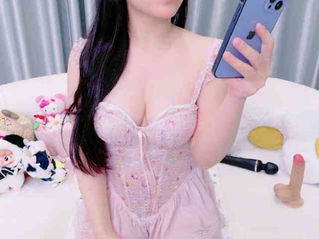 Model: Lylybaby