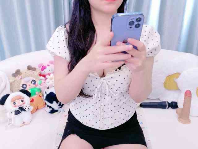 Lylybaby webcam